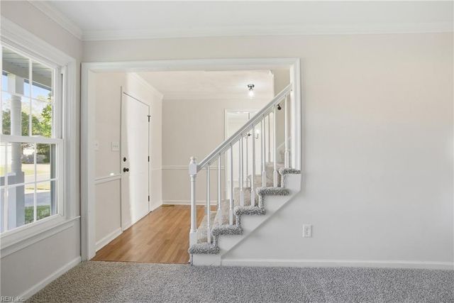 5609 Rossburn DR, Virginia Beach, VA 23455