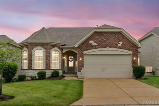 1302 Fairview Glen Drive, St Peters, MO 63376