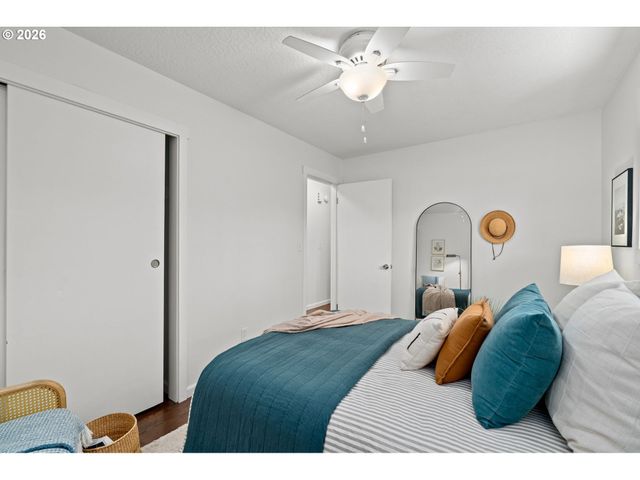 13070 Sw EDGEWOOD St, Portland, OR 97225