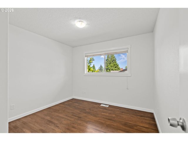 13070 Sw EDGEWOOD St, Portland, OR 97225