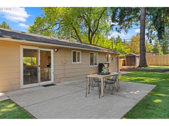 13070 Sw EDGEWOOD St, Portland, OR 97225