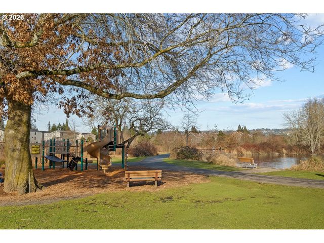 13070 Sw EDGEWOOD St, Portland, OR 97225