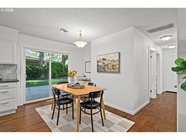 13070 Sw EDGEWOOD St, Portland, OR 97225