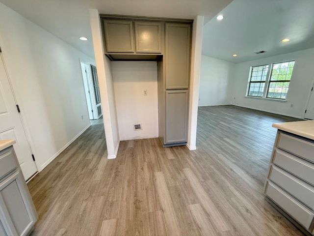 2244 Evan Way, Central Point, OR 97502