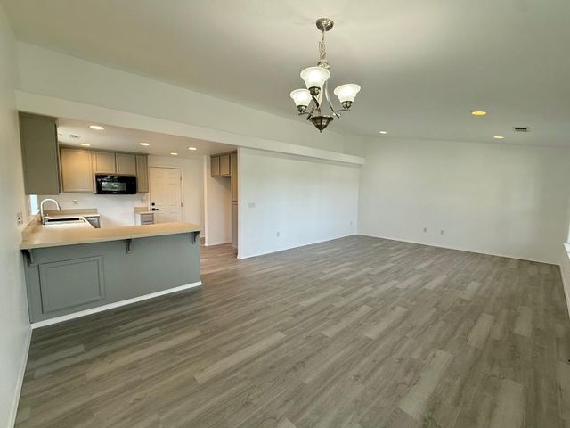 2244 Evan Way, Central Point, OR 97502