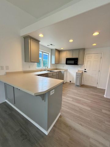 2244 Evan Way, Central Point, OR 97502
