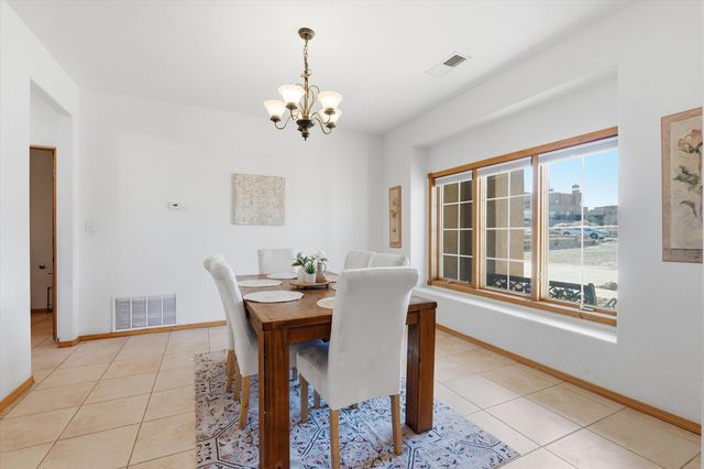 3110 Demavend Road NE, Rio Rancho, NM 87144