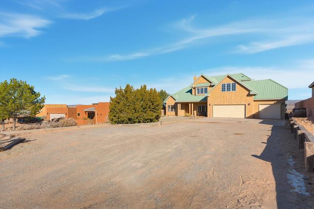 3110 Demavend Road NE, Rio Rancho, NM 87144