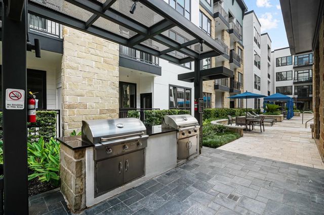1616 W Dallas Street 229, Houston, TX 77019
