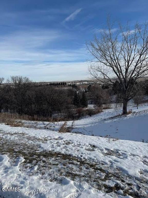 1313 N 26th Street, Bismarck, ND 58501 photo 2
