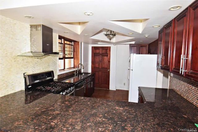 83-42 159th Street, Jamaica Hills, NY 11432