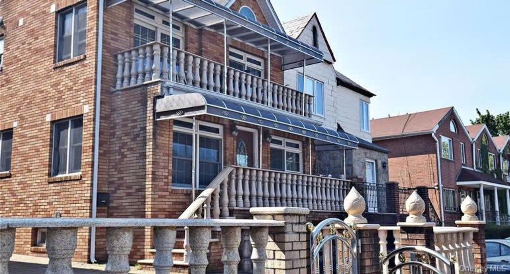 83-42 159th Street, Jamaica Hills, NY 11432