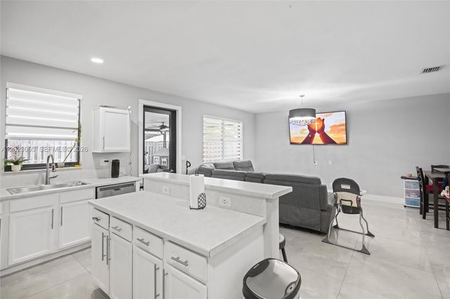 11711 SW 234th St, Homestead, FL 33032