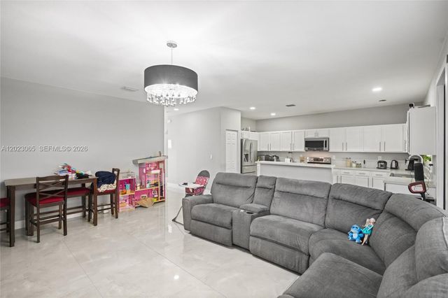11711 SW 234th St, Homestead, FL 33032