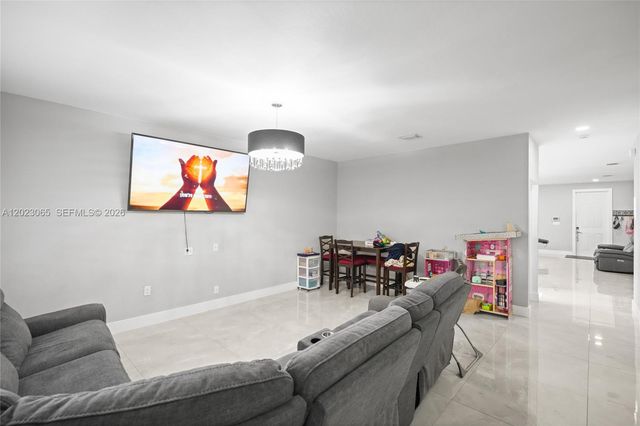 11711 SW 234th St, Homestead, FL 33032