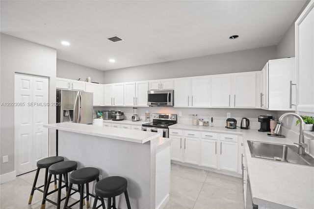 11711 SW 234th St, Homestead, FL 33032