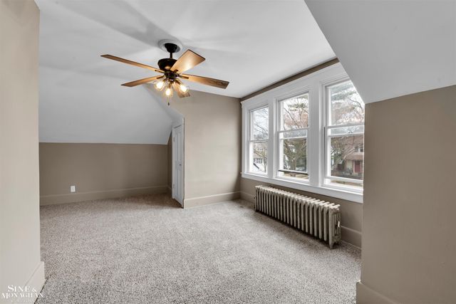 1083 Lakepointe Street, Grosse Pointe Park, MI 48230