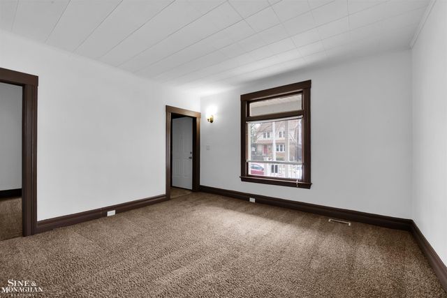 1083 Lakepointe Street, Grosse Pointe Park, MI 48230