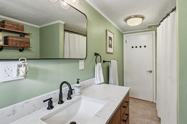 13 Pearl Street, Somersworth, NH 03878