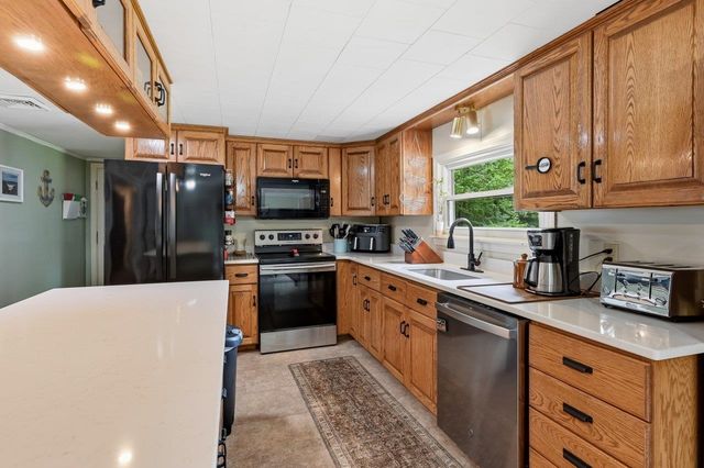 13 Pearl Street, Somersworth, NH 03878