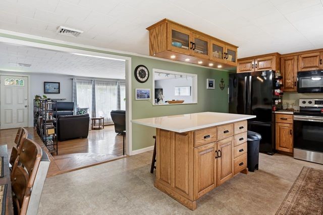 13 Pearl Street, Somersworth, NH 03878