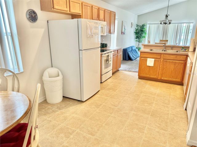 2668 WILLOW GLEN CIRCLE, Kissimmee, FL 34744