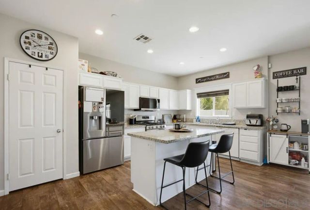 28347 Merced Ranch Ct, Murrieta, CA 92563