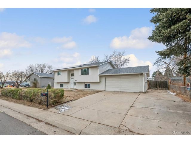 6027 Depew St, Arvada, CO 80003