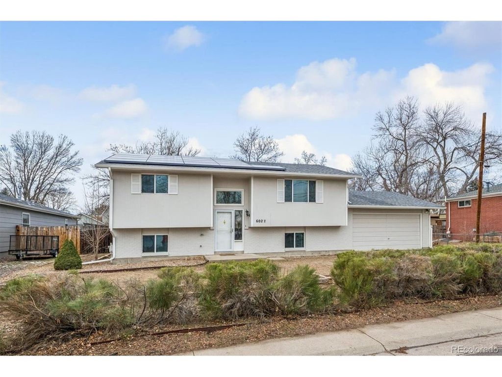 6027 Depew St, Arvada, CO 80003