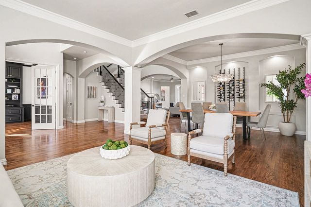 5209 Tennington Park, Dallas, TX 75287