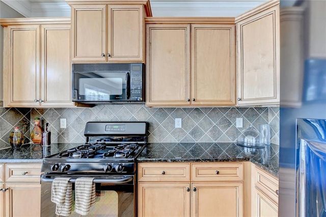 6110 Briggs Way WAY, Johns Creek, GA 30097