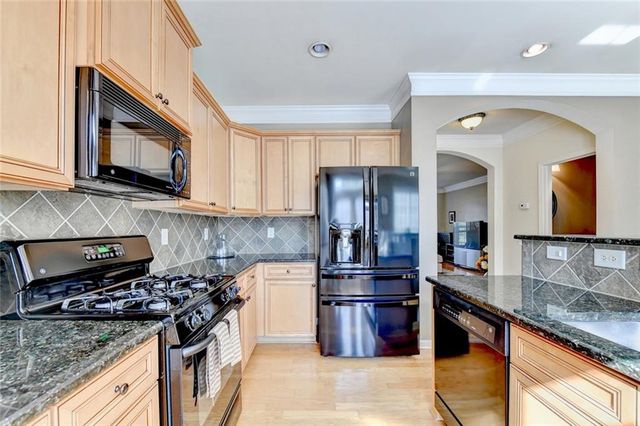 6110 Briggs Way WAY, Johns Creek, GA 30097