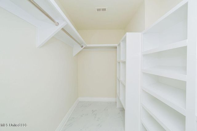 316 Bayview Street, Pass Christian, MS 39571