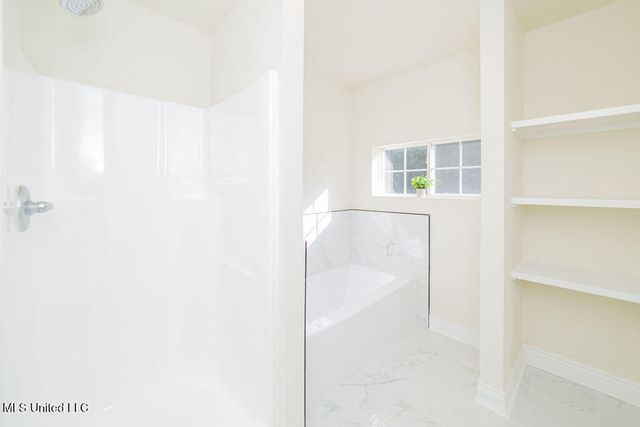 316 Bayview Street, Pass Christian, MS 39571