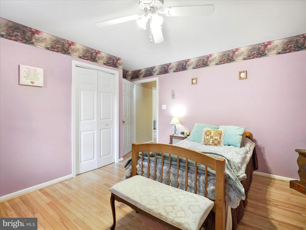 Image 29 of property listing at 17224-B SABILLASVILLE RD, Sabillasville, MD 21780