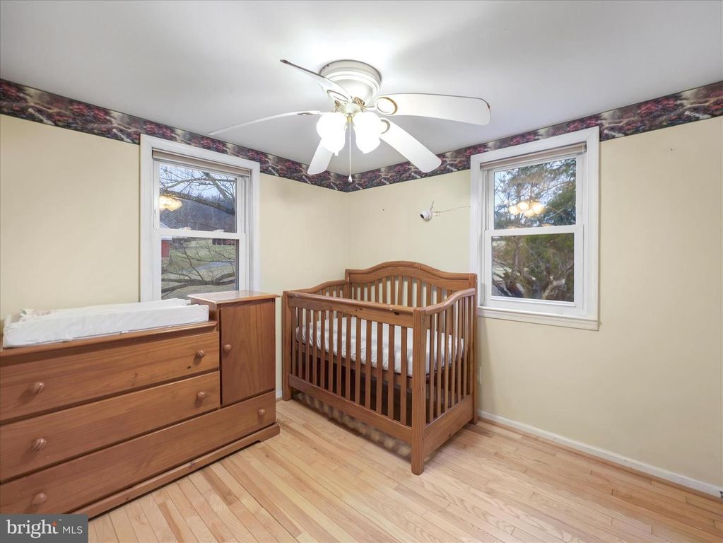 Image 36 of property listing at 17224-B SABILLASVILLE RD, Sabillasville, MD 21780