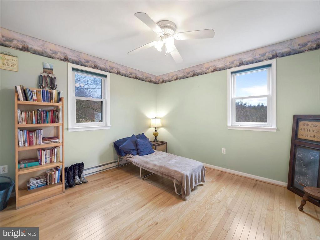 Image 42 of property listing at 17224-B SABILLASVILLE RD, Sabillasville, MD 21780