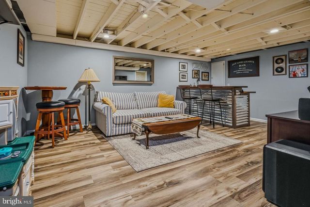 103 WAVERLY RD, Wilmington, DE 19803