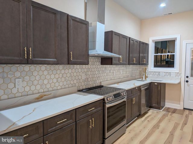 919 STILES ST, Baltimore, MD 21202