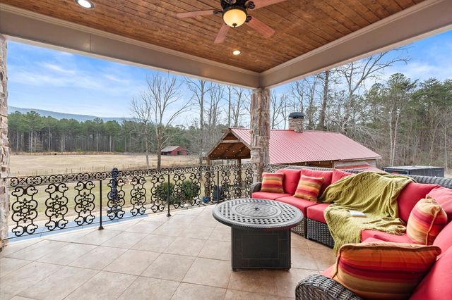 456 E Valley Road, Rydal, GA 30171