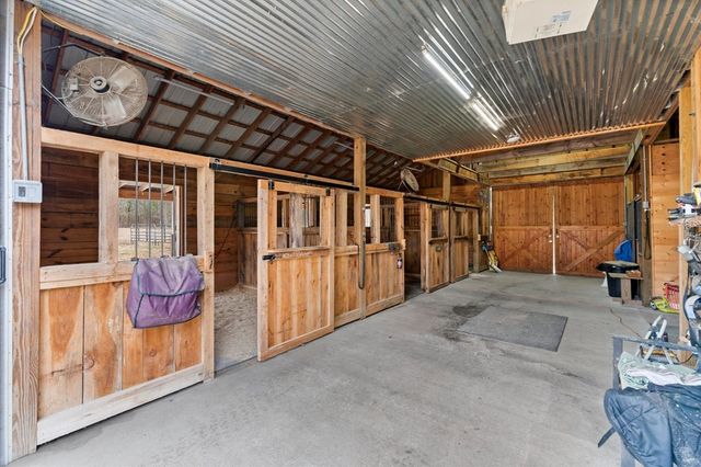 456 E Valley Road, Rydal, GA 30171