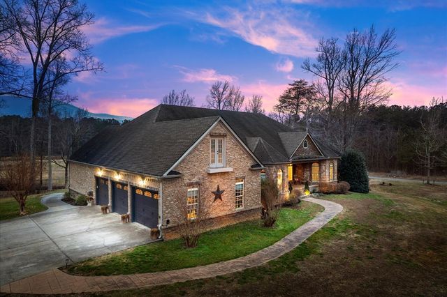 456 E Valley Road, Rydal, GA 30171