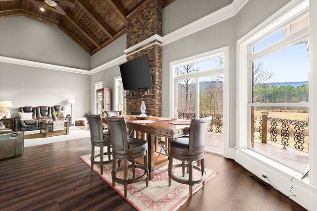 456 E Valley Road, Rydal, GA 30171