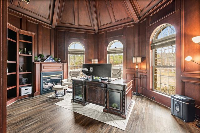 456 E Valley Road, Rydal, GA 30171