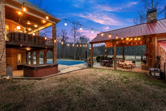 456 E Valley Road, Rydal, GA 30171