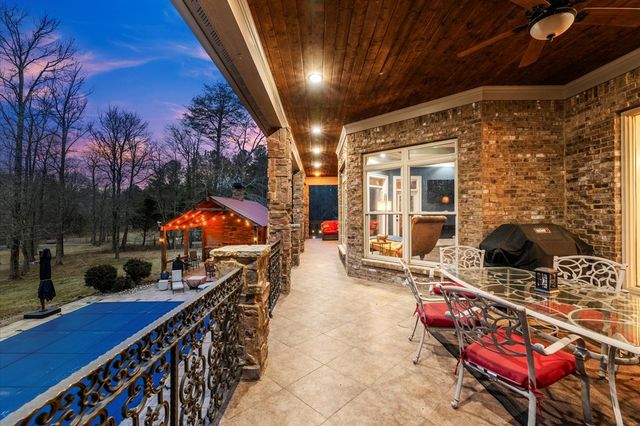 456 E Valley Road, Rydal, GA 30171