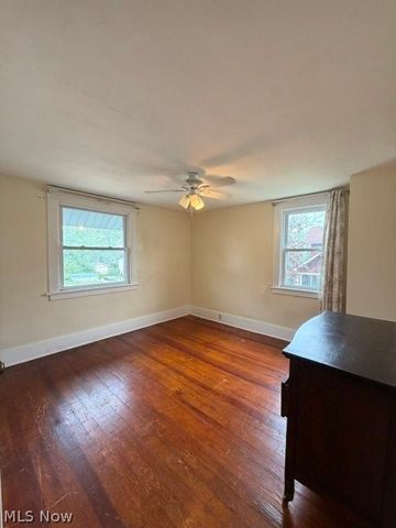 379 Homewood Avenue SE, Warren, OH 44483