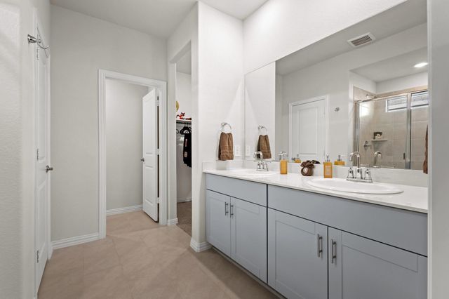 522 Castle, Sherman, TX 75092