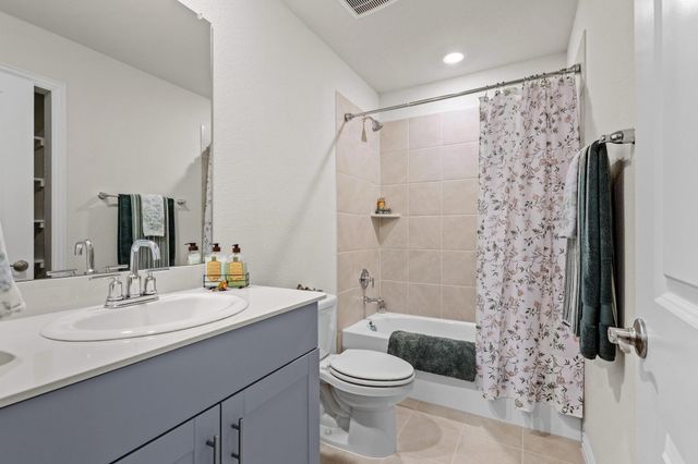 522 Castle, Sherman, TX 75092