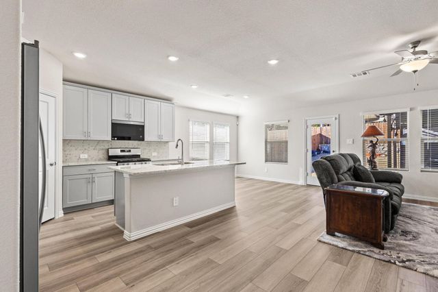 522 Castle, Sherman, TX 75092